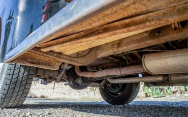 Ford-12-ton-pickup-1949-Black-Tan-93