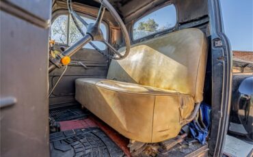 Ford-12-ton-pickup-1949-Black-Tan-97