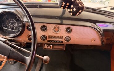 Ford-2-Door-Custom-1951-2-Door-30