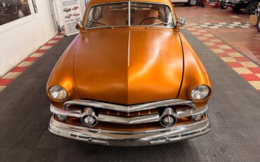 Ford-2-Door-Custom-1951-2-Door-6