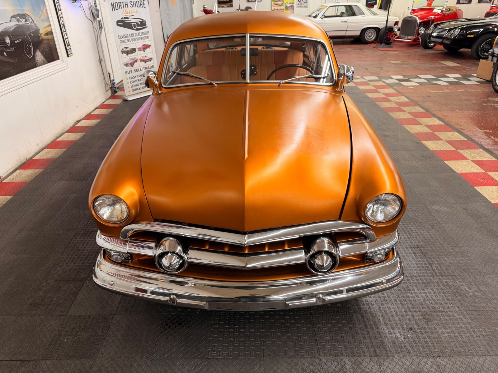 Ford-2-Door-Custom-1951-2-Door-6