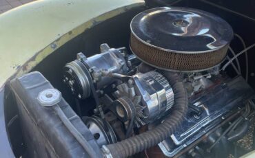 Ford-2-door-sedan-1940-10