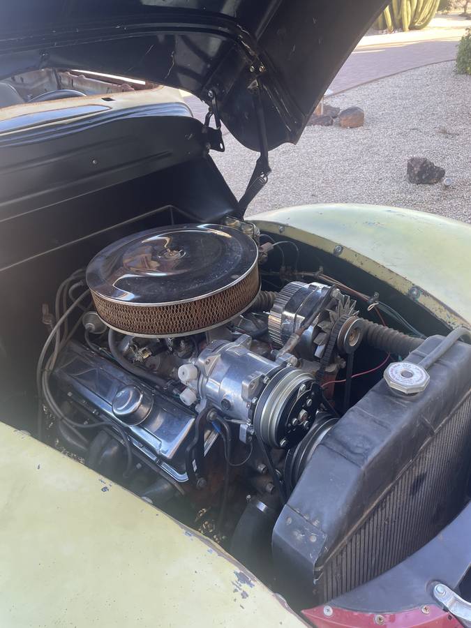 Ford-2-door-sedan-1940-11