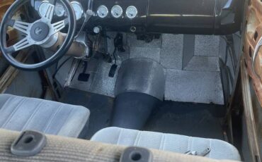 Ford-2-door-sedan-1940-12