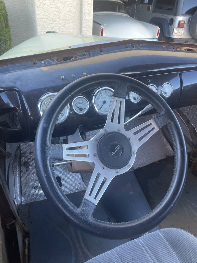 Ford-2-door-sedan-1940-6