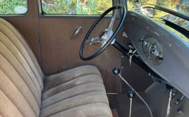 Ford-5-window-1932-brown-11