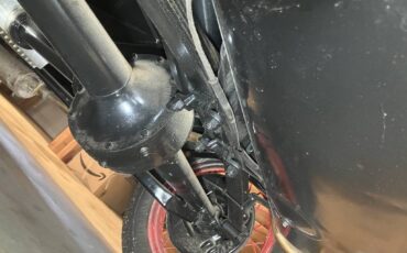 Ford-5-window-1932-brown-24