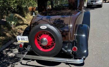 Ford-5-window-1932-brown-8