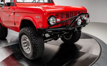 Ford-Bronco-1966-SUV-10