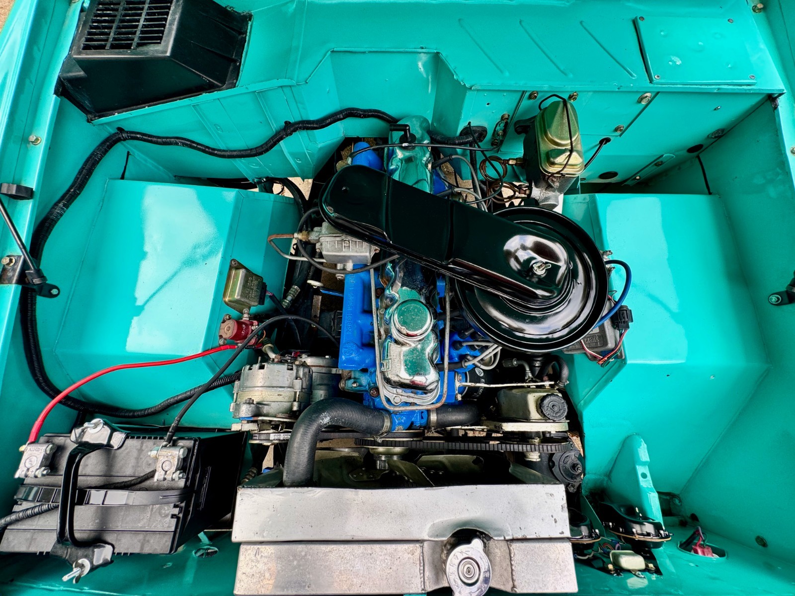 Ford-Bronco-1966-SUV-14