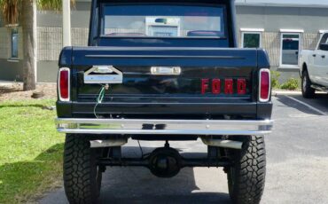 Ford-Bronco-1966-SUV-15