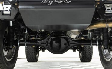 Ford-Bronco-1966-SUV-19