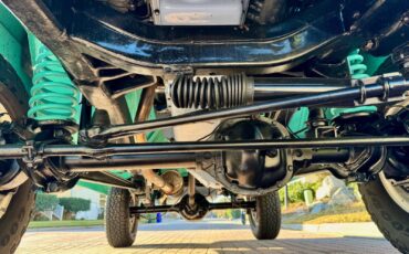 Ford-Bronco-1966-SUV-20