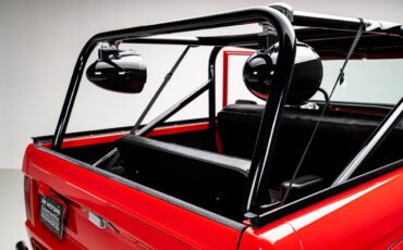 Ford-Bronco-1966-SUV-22