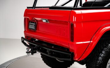 Ford-Bronco-1966-SUV-23