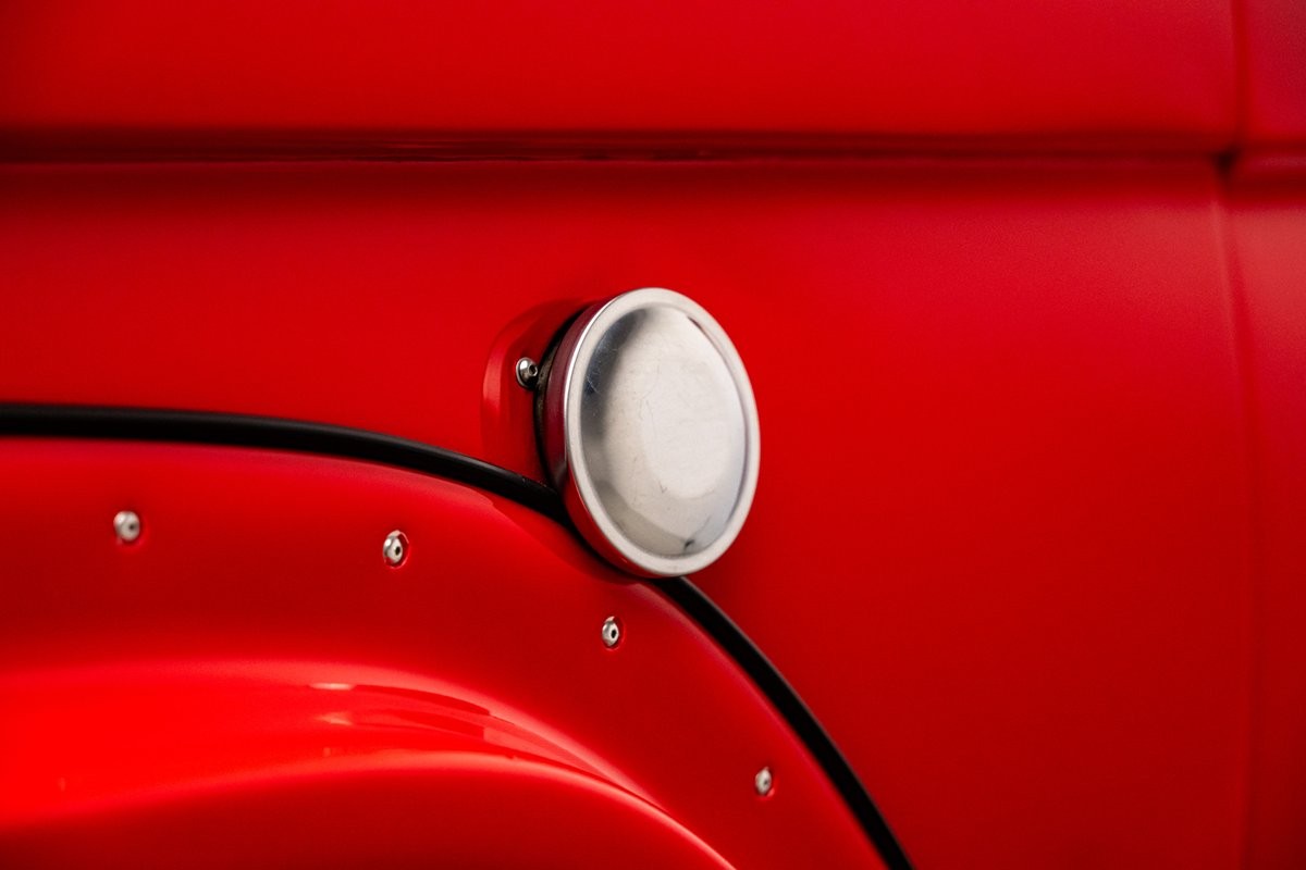 Ford-Bronco-1966-SUV-29