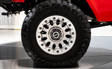 Ford-Bronco-1966-SUV-30