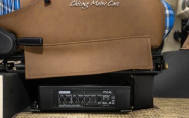 Ford-Bronco-1966-SUV-34