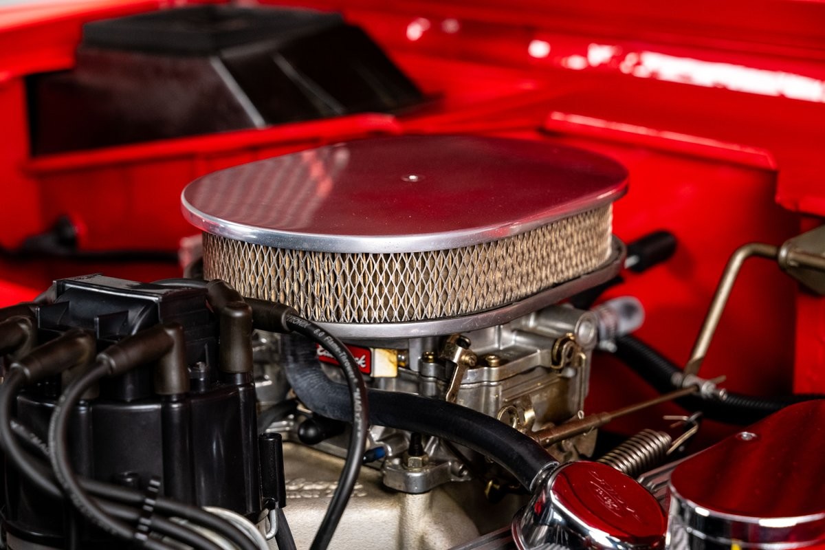 Ford-Bronco-1966-SUV-37