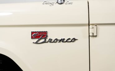 Ford-Bronco-1966-SUV-4