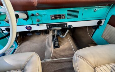 Ford-Bronco-1966-SUV-5