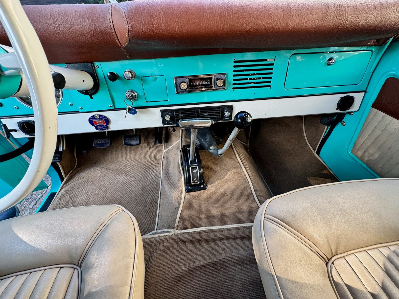 Ford-Bronco-1966-SUV-5