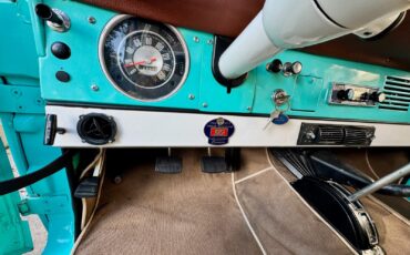 Ford-Bronco-1966-SUV-8