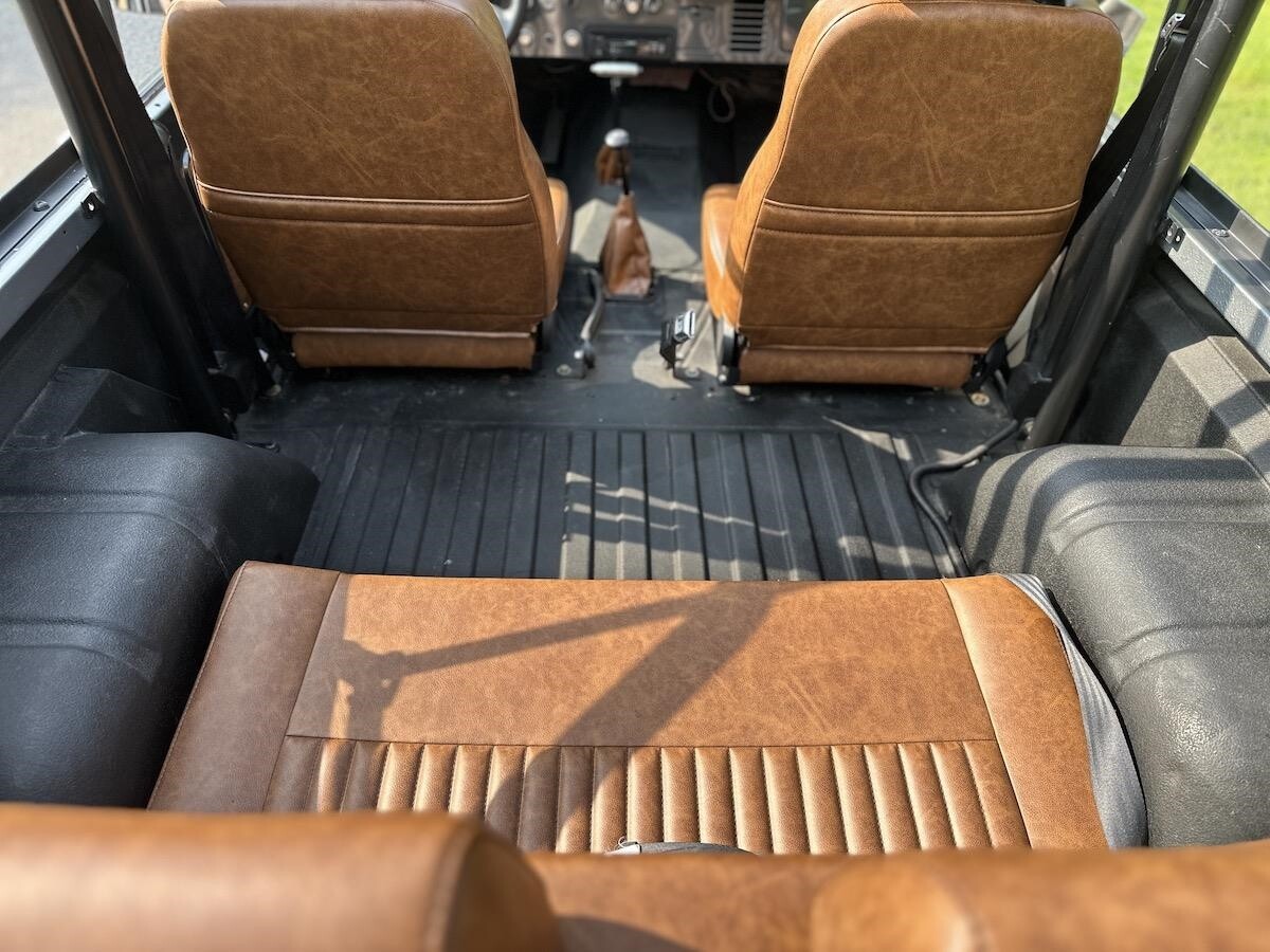 Ford-Bronco-1969-Convertible-30