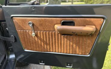 Ford-Bronco-1969-Convertible-39