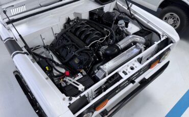 Ford-Bronco-1969-SUV-26