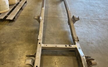 Ford-Bronco-1969-SUV-35