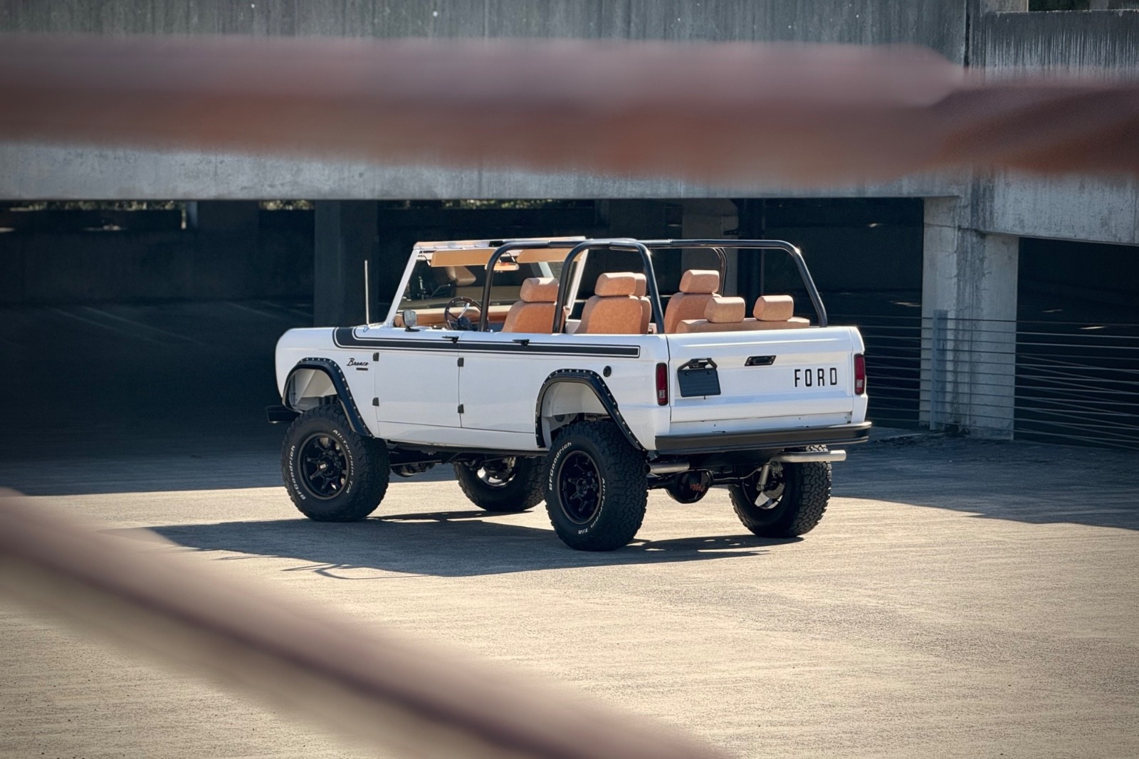 Ford-Bronco-1969-SUV-9