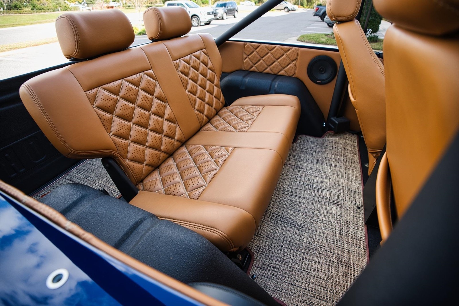 Ford-Bronco-1971-2-Door-16