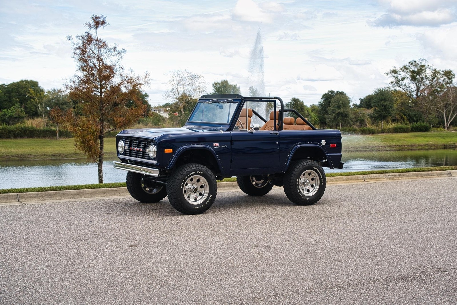 Ford-Bronco-1971-2-Door-18