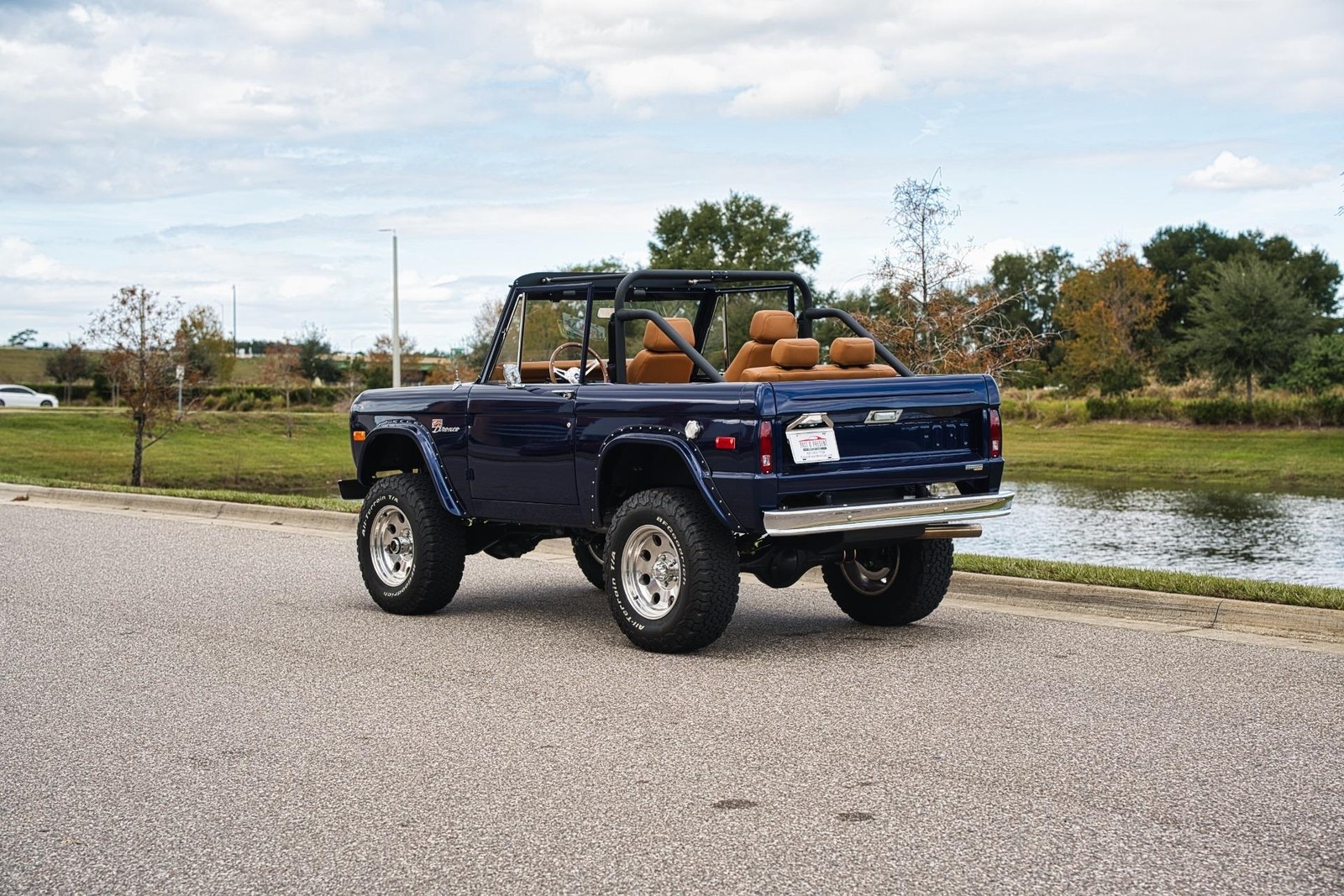 Ford-Bronco-1971-2-Door-3