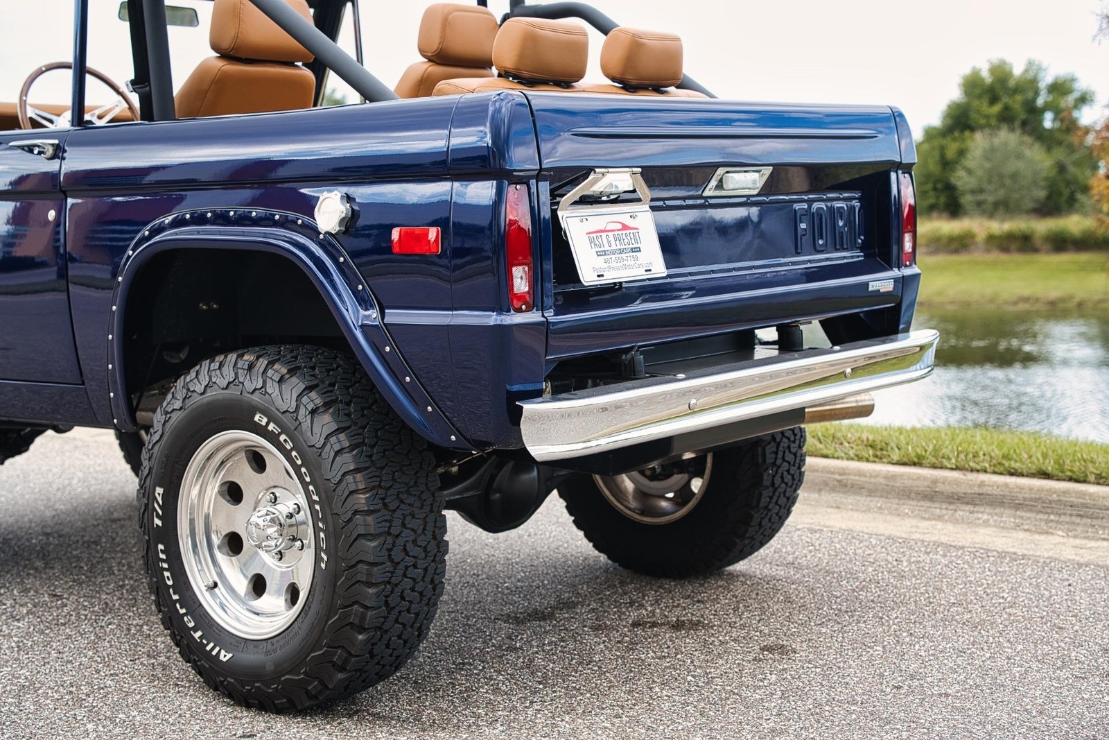 Ford-Bronco-1971-2-Door-32