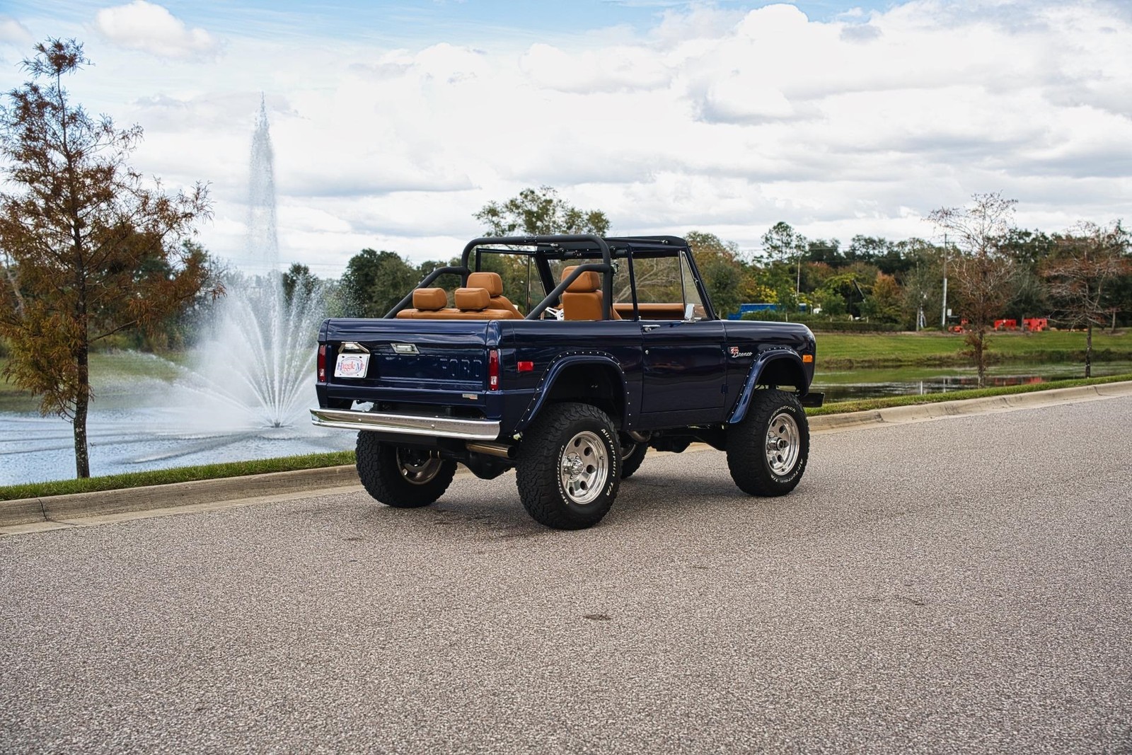 Ford-Bronco-1971-2-Door-34