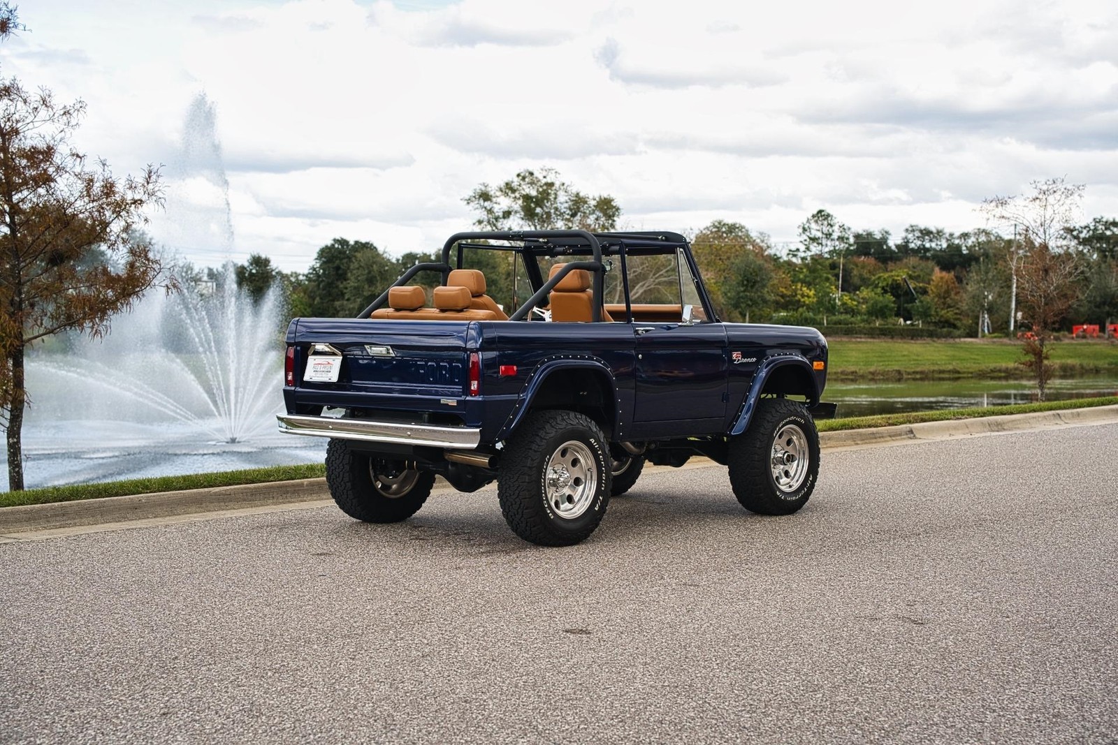 Ford-Bronco-1971-2-Door-35