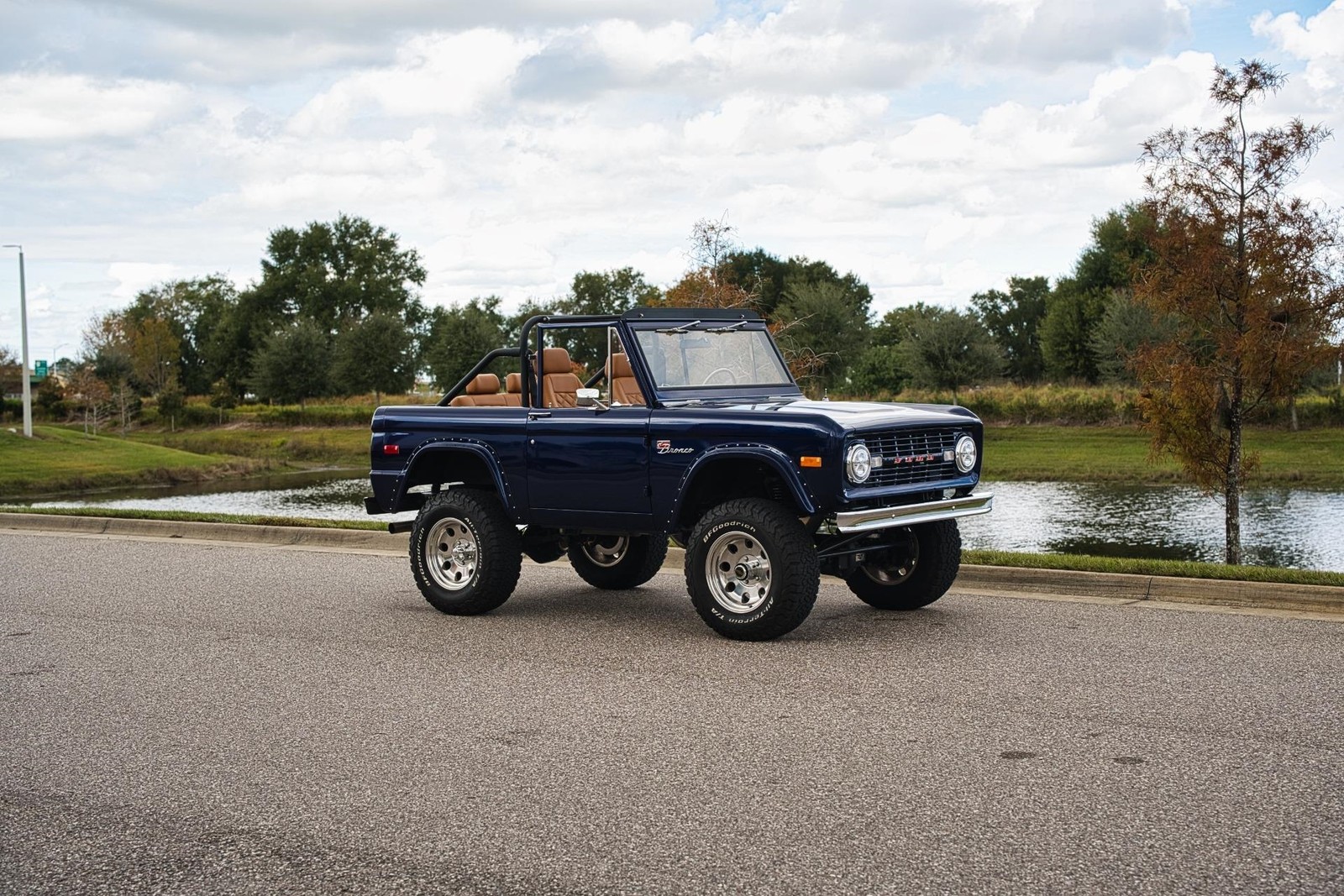 Ford-Bronco-1971-2-Door-39