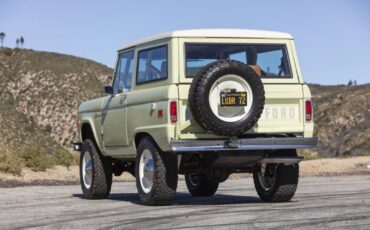 Ford-Bronco-1972-SUV-12