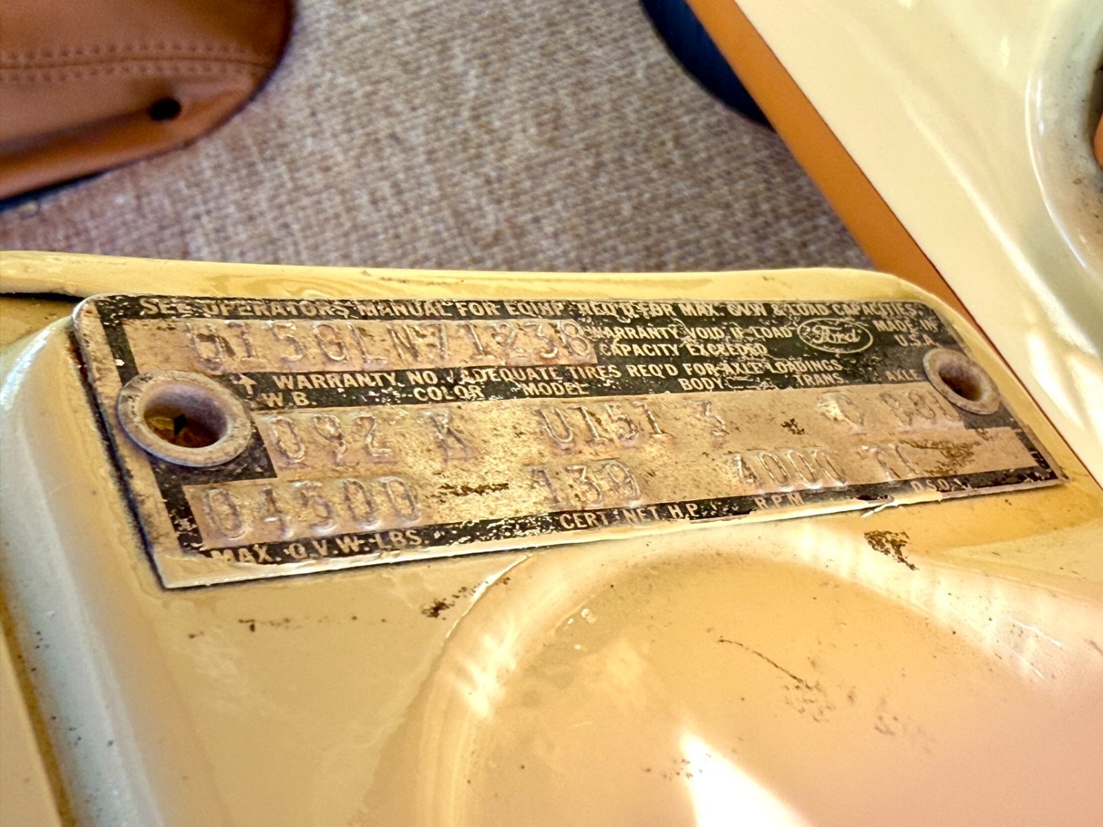 Ford-Bronco-1972-SUV-39