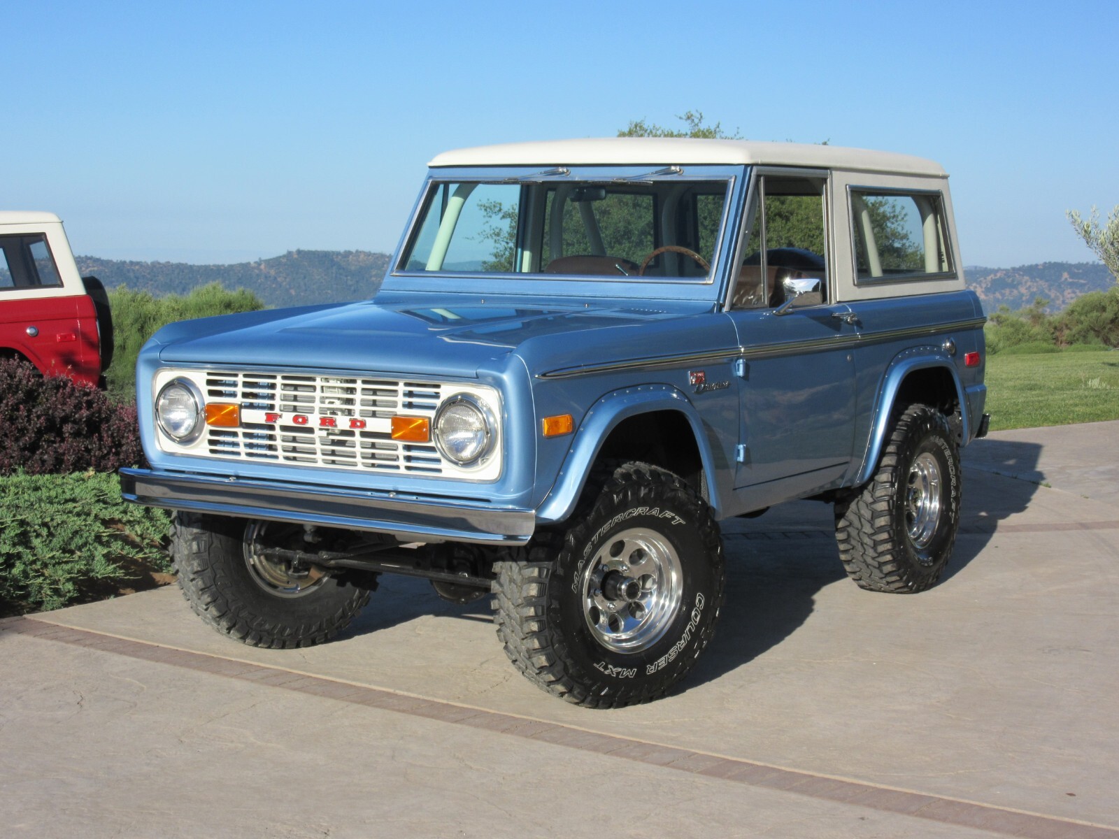 Ford-Bronco-1973-Convertible-17