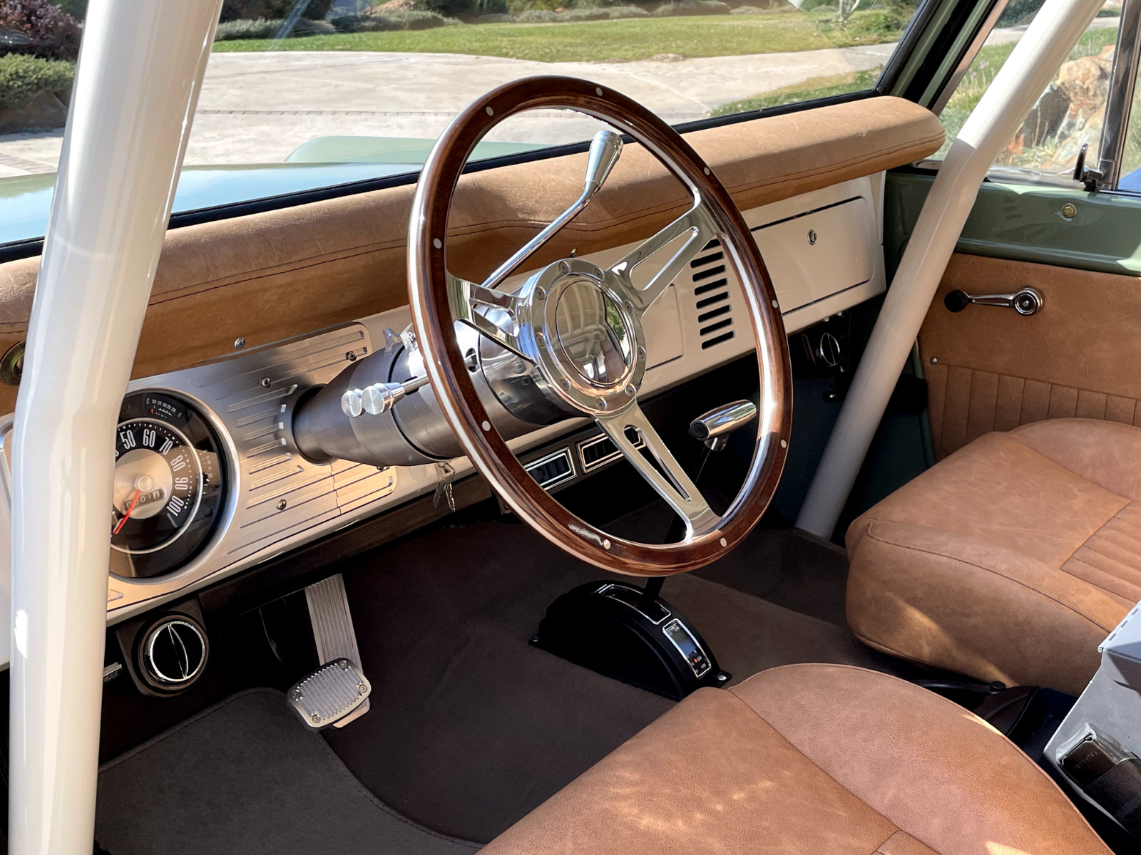 Ford-Bronco-1973-Convertible-22