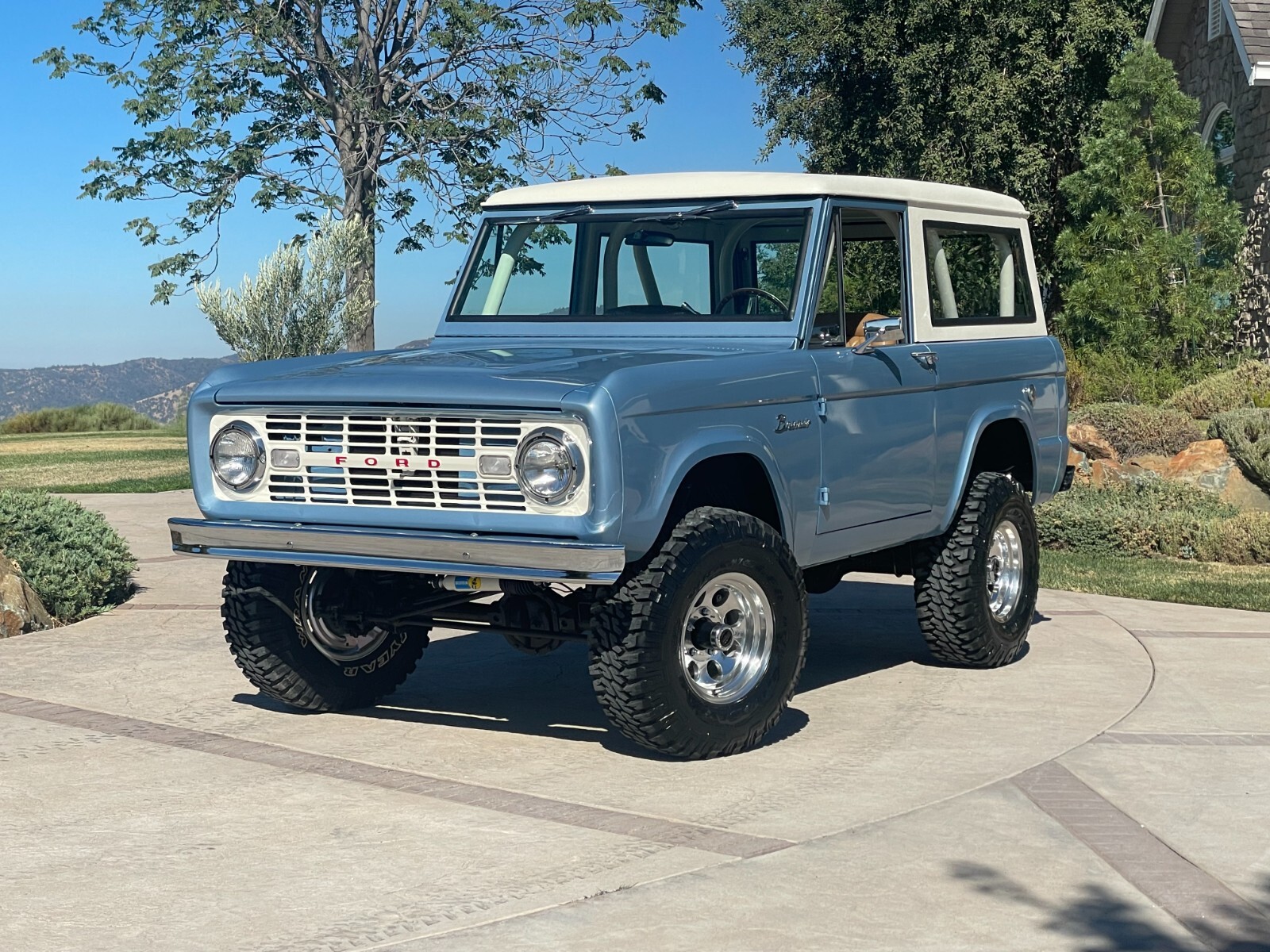 Ford-Bronco-1973-Convertible-5