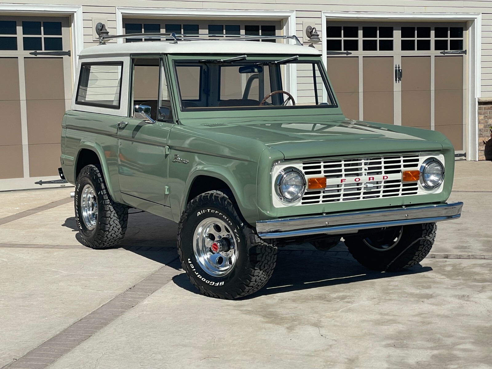 Ford-Bronco-1973-Convertible-9