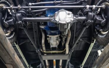 Ford-Bronco-1973-Mint-Green-Tan-1