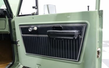 Ford-Bronco-1973-Mint-Green-Tan-18
