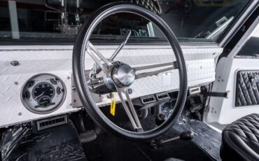 Ford-Bronco-1973-SUV-11