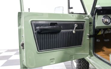 Ford-Bronco-1973-SUV-11