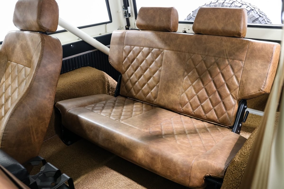 Ford-Bronco-1973-SUV-14